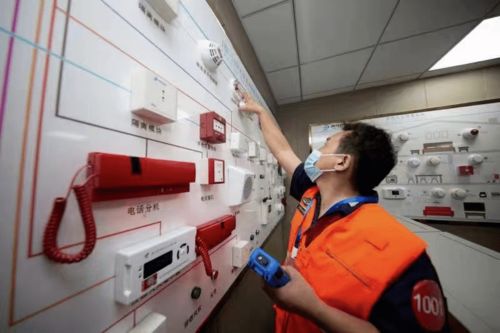 技能競賽帷幕開 消防專家同爭雄——湖北省消防行業(yè)職業(yè)技能競賽圓滿落幕